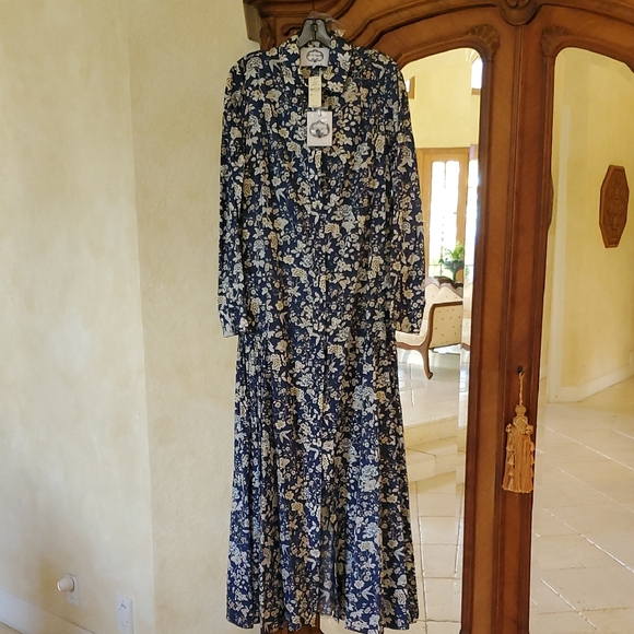 Evi Grintela Dresses & Skirts - Navy Floral Long Sleeve Dress